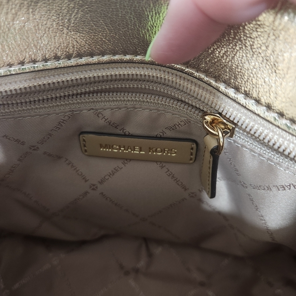 Michael Kors Small Gold Tote Bag - Picture 4 of 11